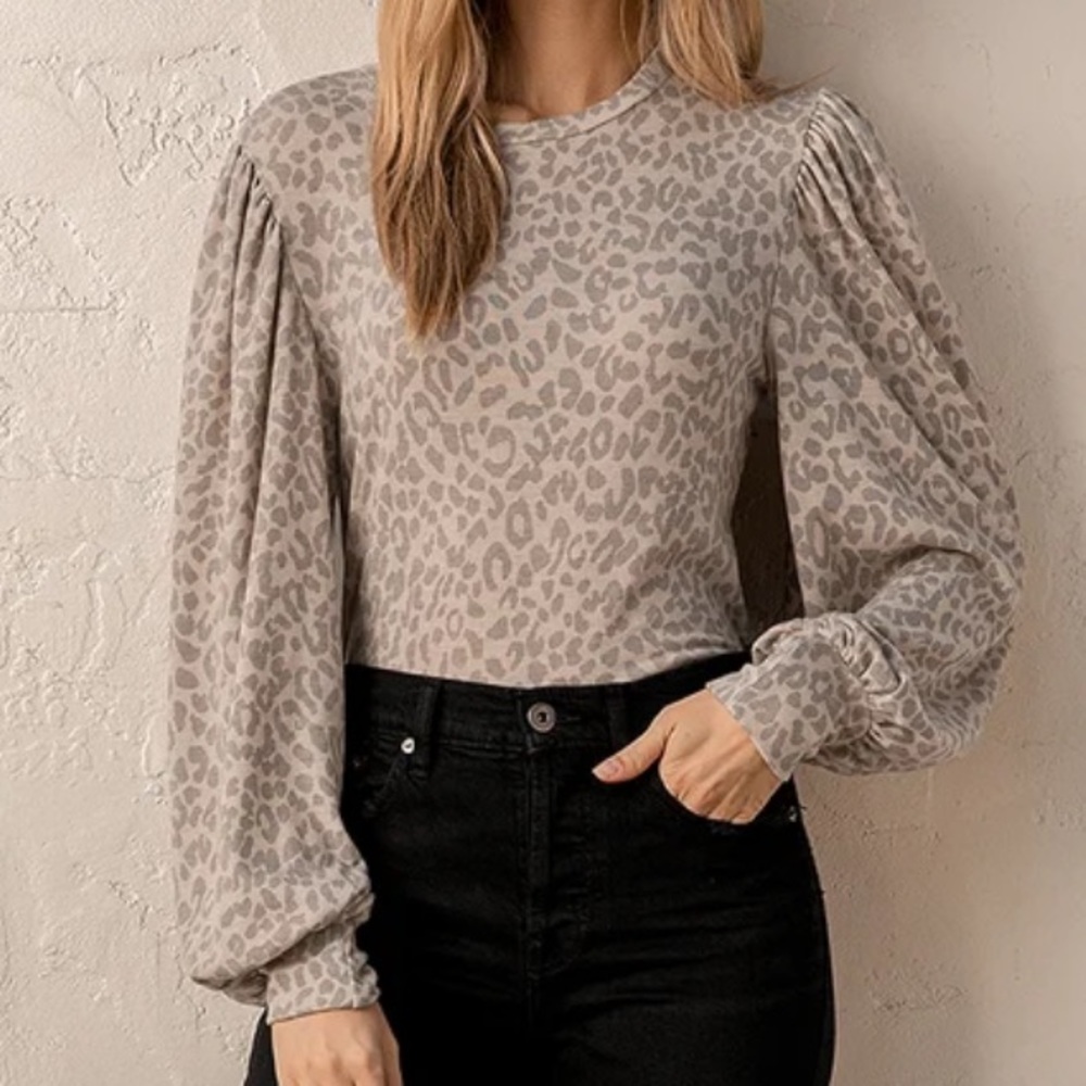 Lulus Beige Leopard Print Balloon Sleeve Top